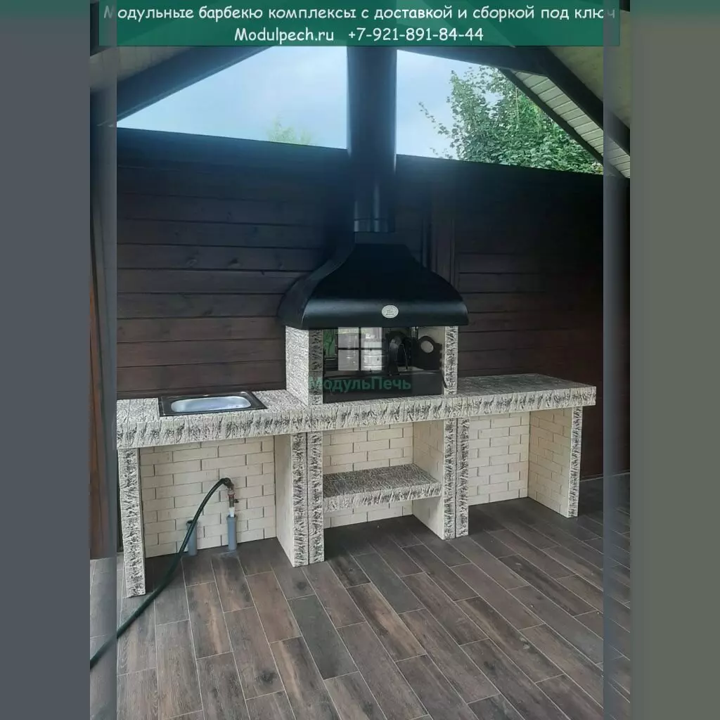 Уличная кухня из керамического кирпича с мангалом, столом и мойкой — Кд 710
